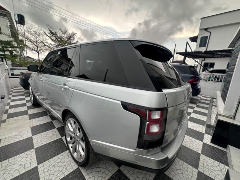 LAND ROVER L-R Range Rover Range Rover 2.0 LWB PHEV 297kW Vogue SE 4x4 MY22 AT Eti Osa