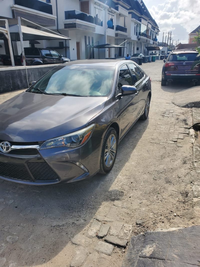 TOYOTA TOYOTA Camry SE Eti Osa