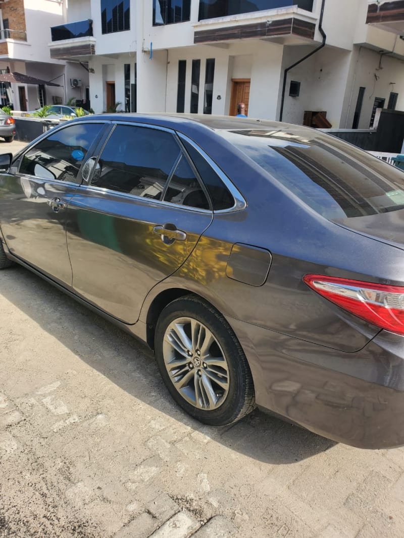 TOYOTA TOYOTA Camry SE Eti Osa