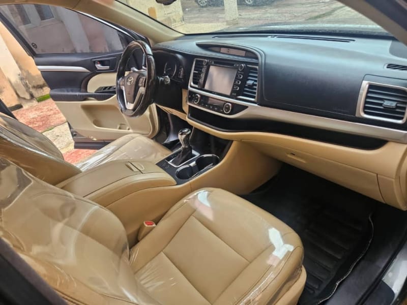 TOYOTA Toyota Highlander XLE Ibadan North