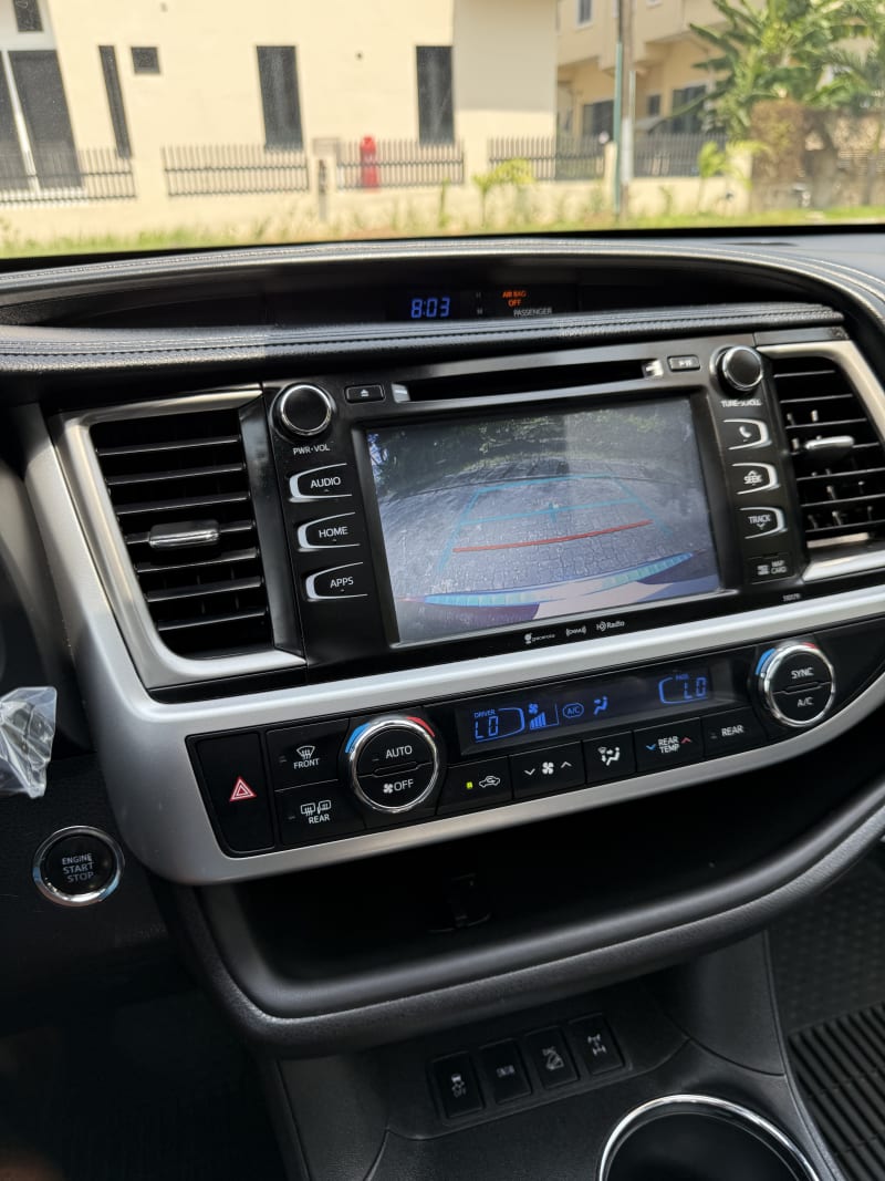 TOYOTA Toyota Highlander SE Eti Osa