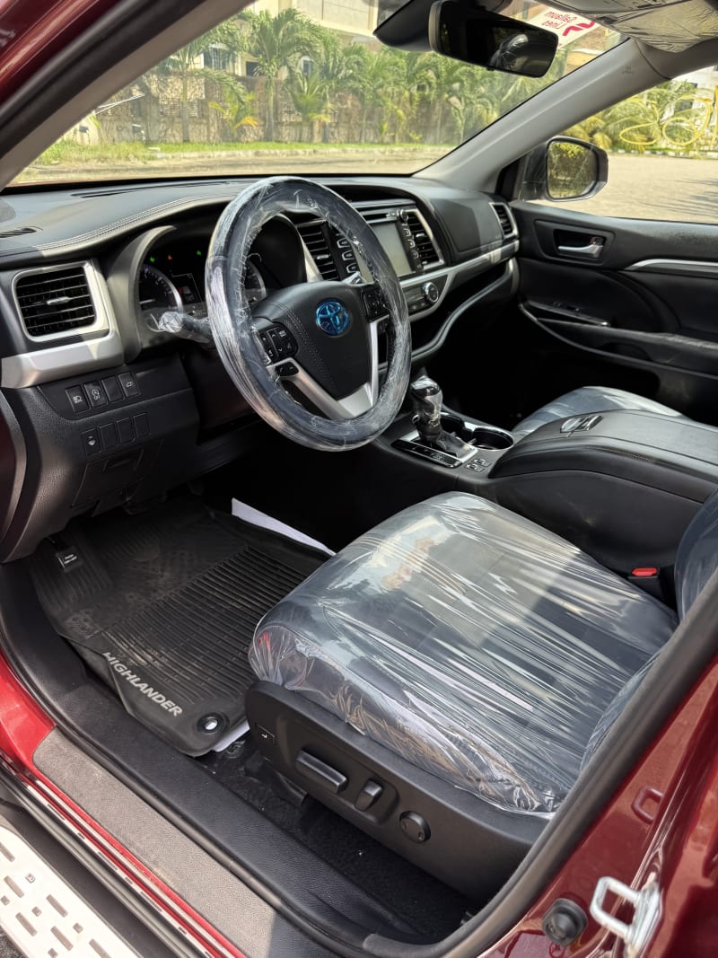 TOYOTA Toyota Highlander SE Eti Osa