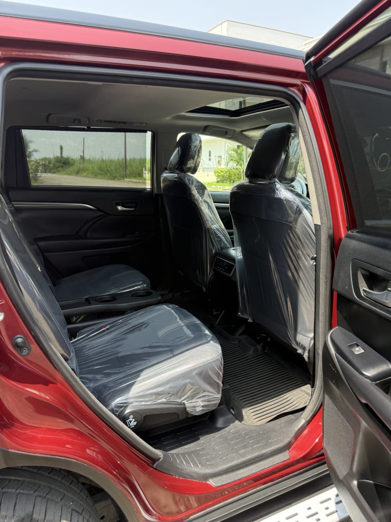 TOYOTA Toyota Highlander SE Eti Osa