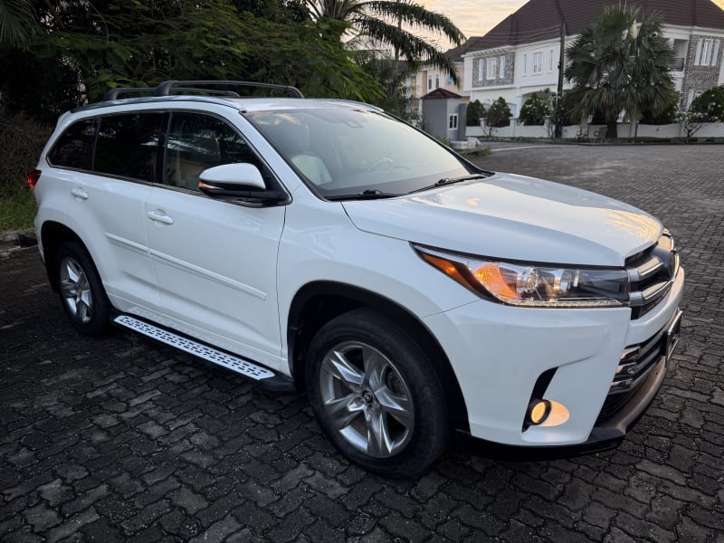 TOYOTA Toyota Highlander Limited Eti Osa