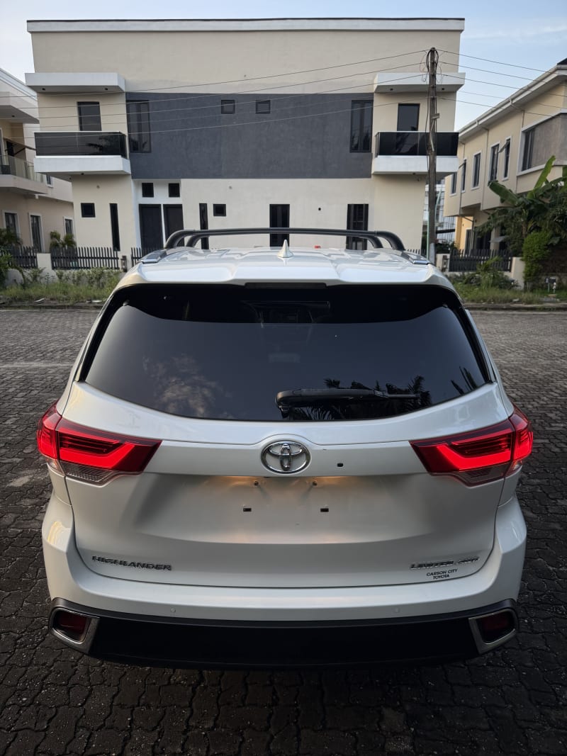 TOYOTA Toyota Highlander Limited Eti Osa