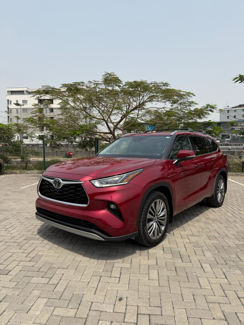2020 TOYOTA Toyota Highlander Platinum