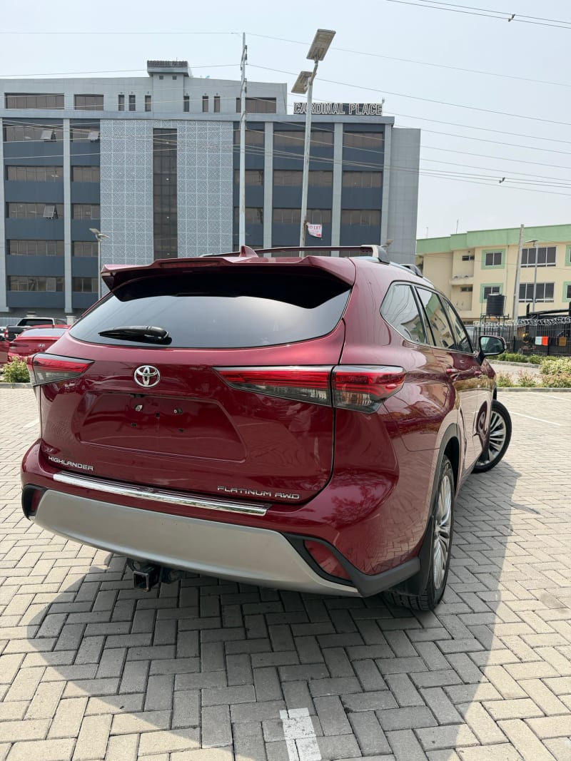 TOYOTA Toyota Highlander Platinum Agege