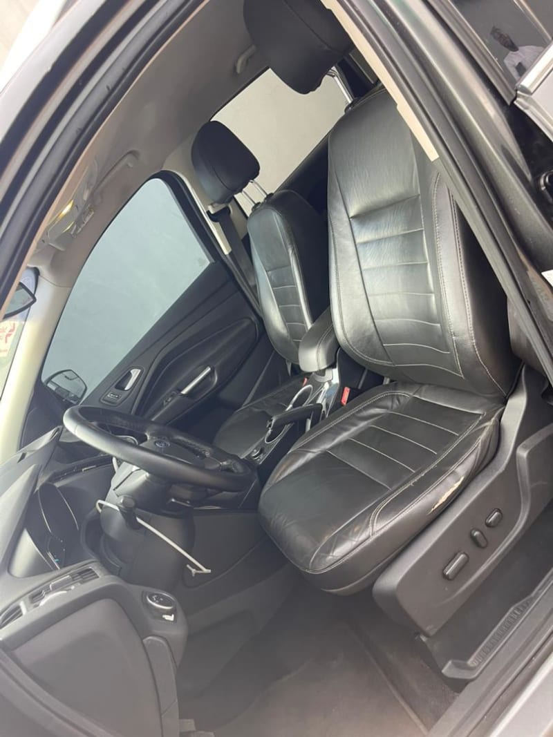 FORD FORD Escape Titanium Oluyole
