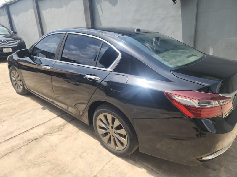 HONDA HONDA Accord 2.0 L L4 Oluyole