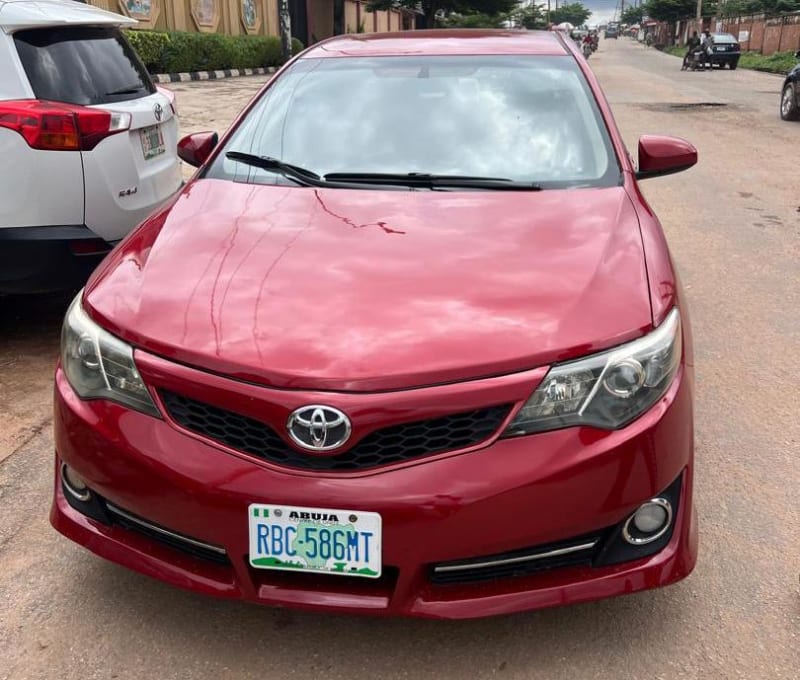 2013 TOYOTA TOYOTA Camry LE