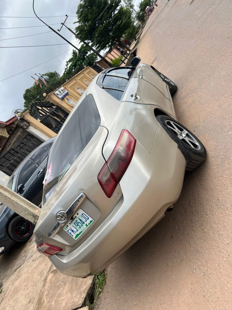 TOYOTA TOYOTA Camry LE Ifako-Ijaiye