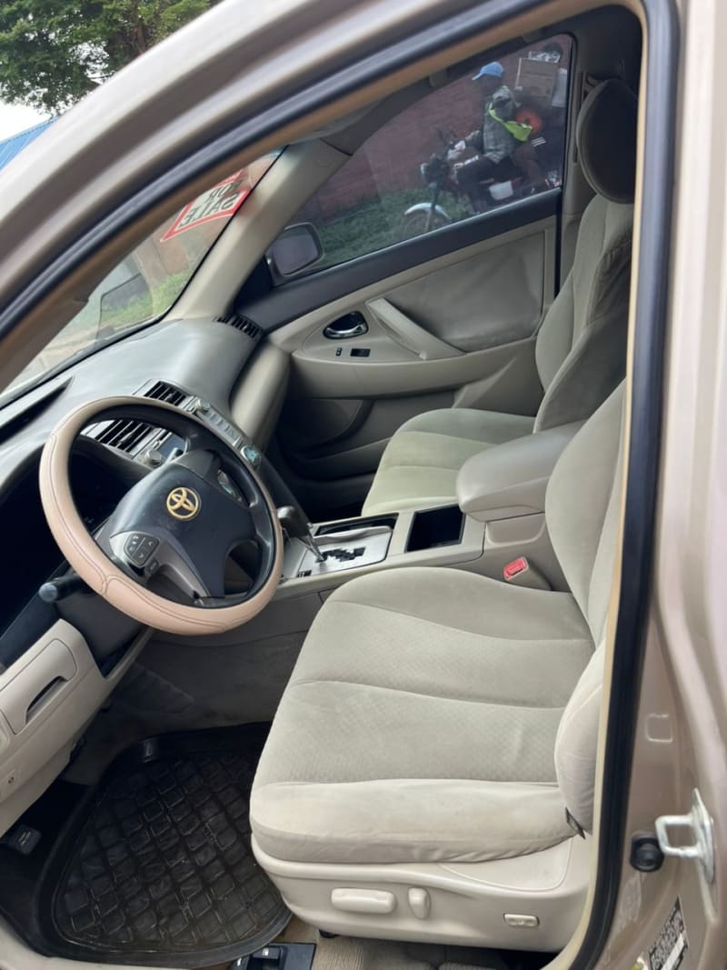 TOYOTA TOYOTA Camry LE Ifako-Ijaiye