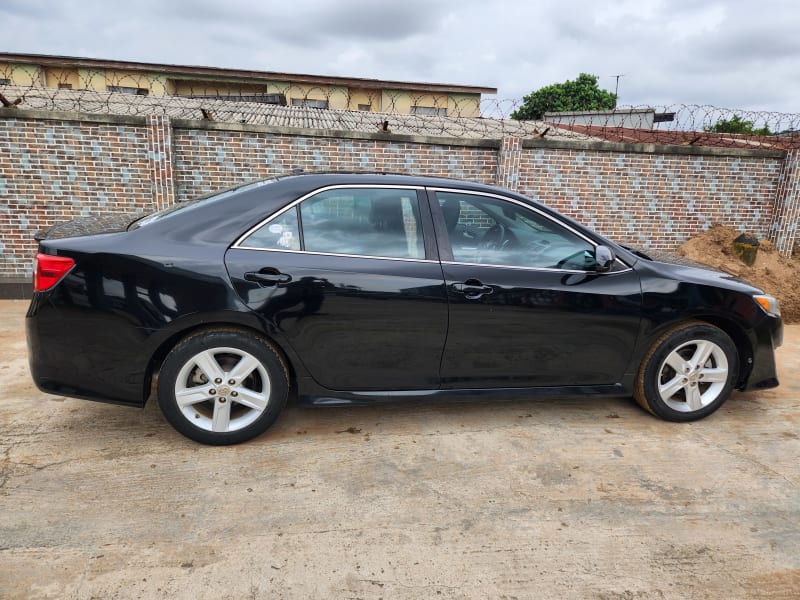 TOYOTA TOYOTA Camry SE Ifako-Ijaiye