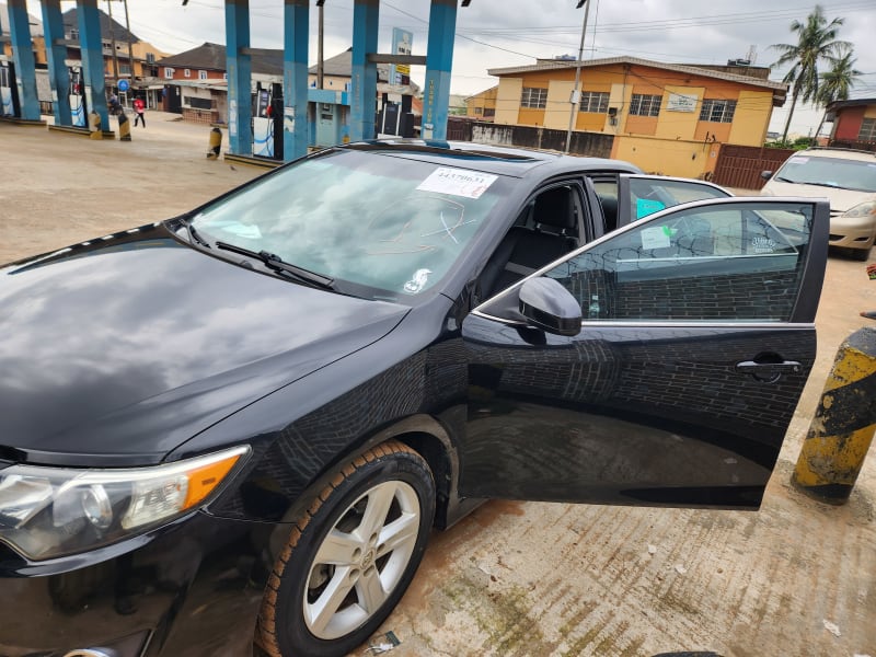 TOYOTA TOYOTA Camry SE Ifako-Ijaiye