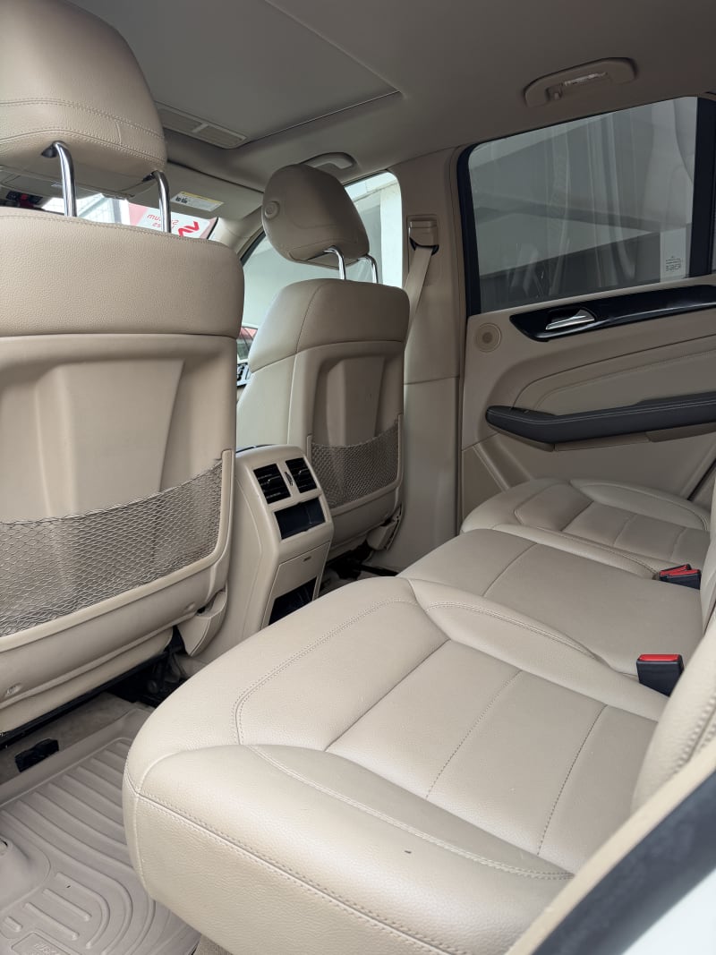 MERCEDES-BENZ MERCEDES-BENZ M-Class ML 350 BlueEFFICIENCY 4x4 AT Agege