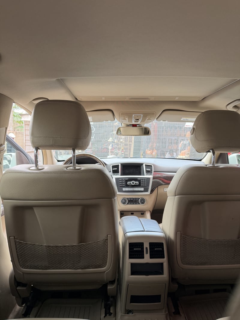 MERCEDES-BENZ MERCEDES-BENZ M-Class ML 350 BlueEFFICIENCY 4x4 AT Agege