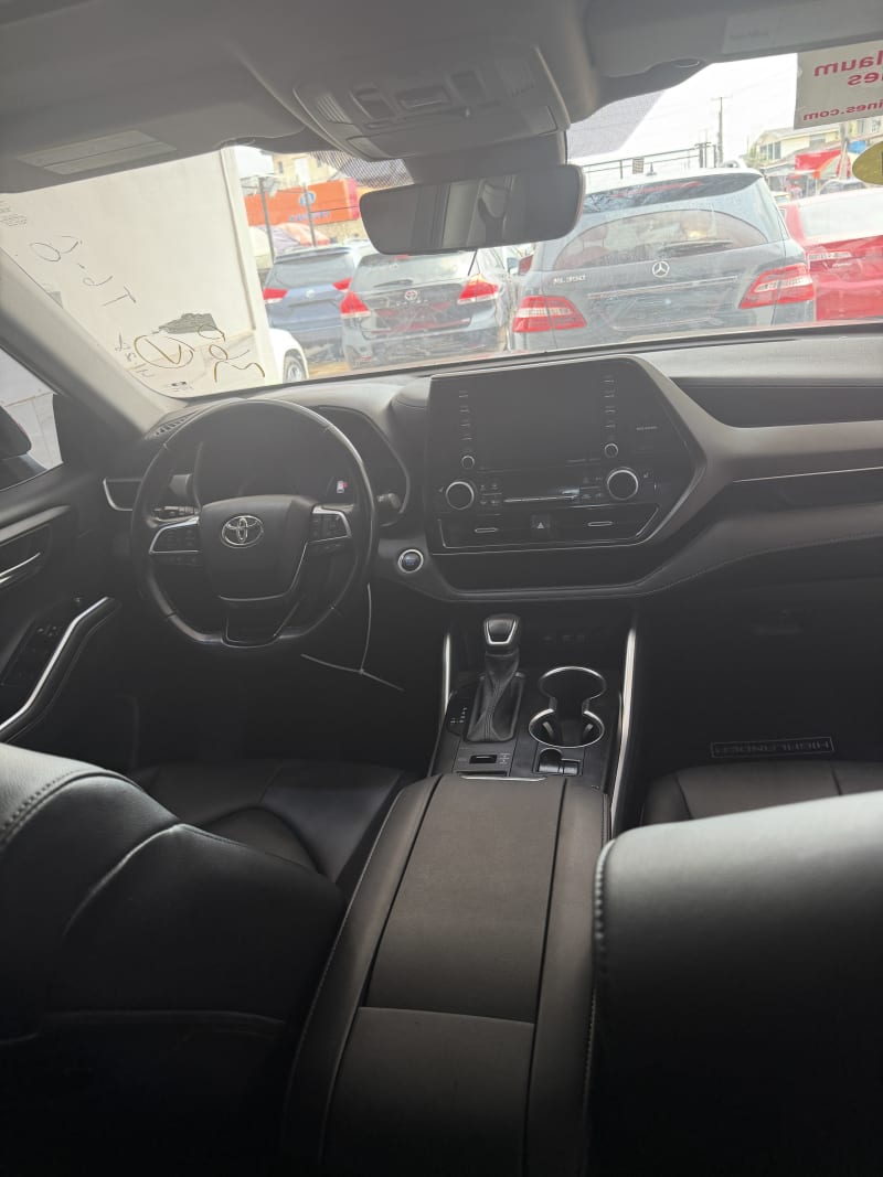 TOYOTA Toyota Highlander XLE Agege