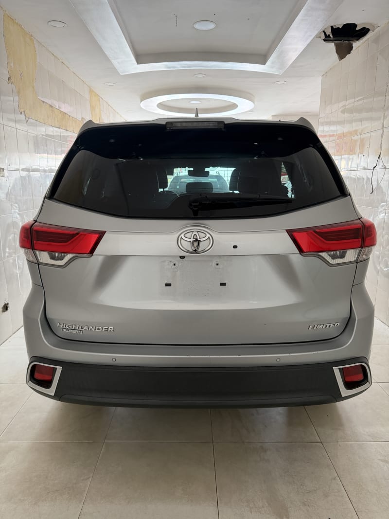 TOYOTA Toyota Highlander Limited Agege