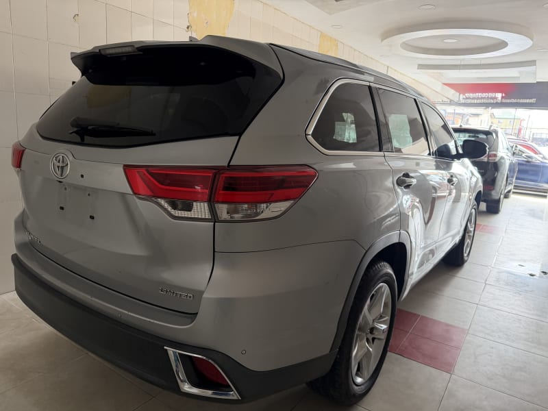 TOYOTA Toyota Highlander Limited Agege