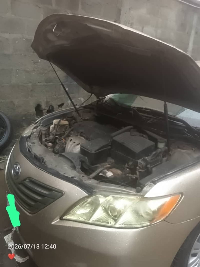TOYOTA TOYOTA Camry LE Lagos Mainland