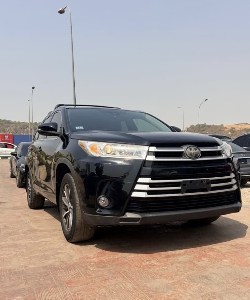 TOYOTA Toyota Highlander XLE Municipal Area Council