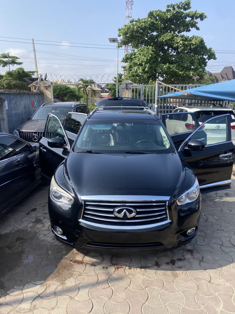 INFINITI INFINITI FX50 FX50 5.0 SV Vettel Edition AWD AT Amuwo-Odofin