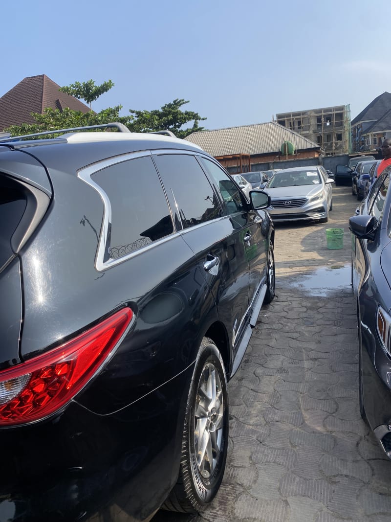 INFINITI INFINITI FX50 FX50 5.0 SV Vettel Edition AWD AT Amuwo-Odofin