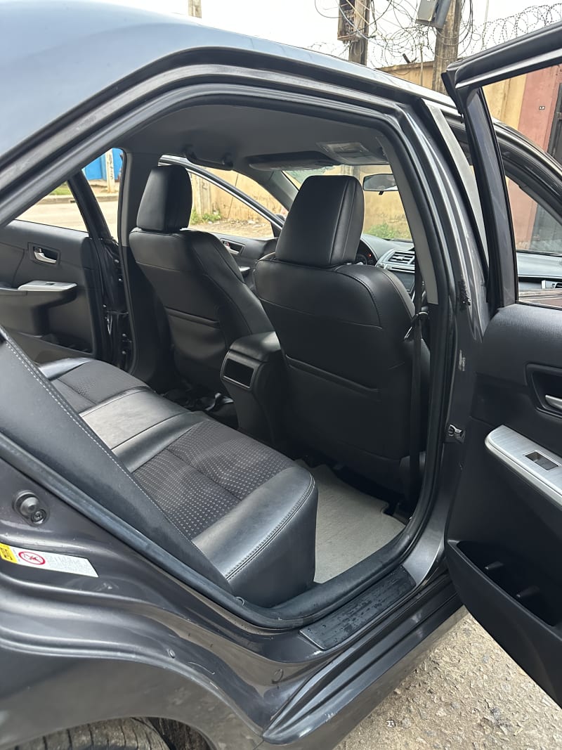 TOYOTA TOYOTA Camry SE Agege