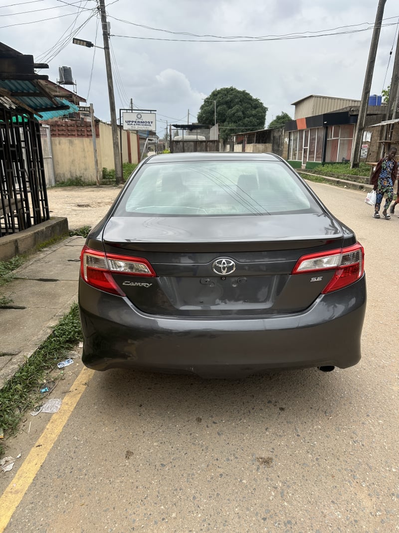 TOYOTA TOYOTA Camry SE Agege