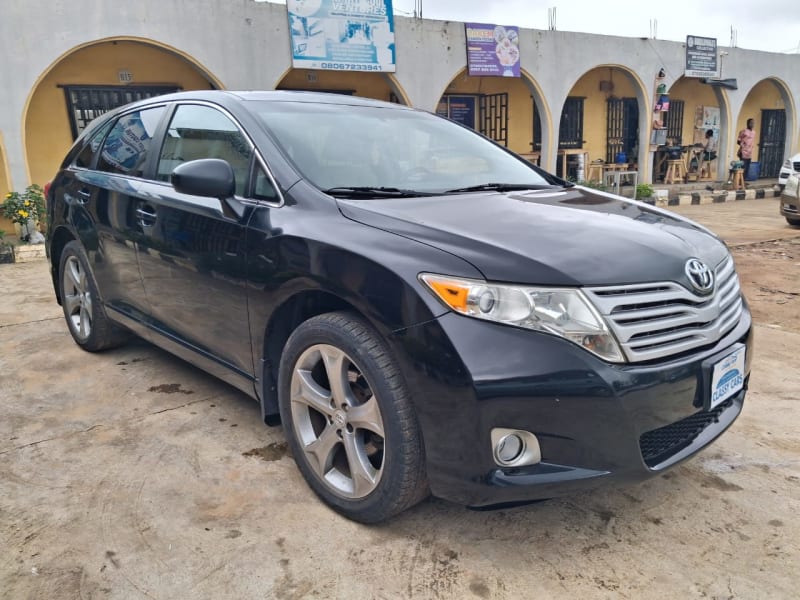 TOYOTA TOYOTA VENZA 2.5 L Hybrid Ibadan South-West