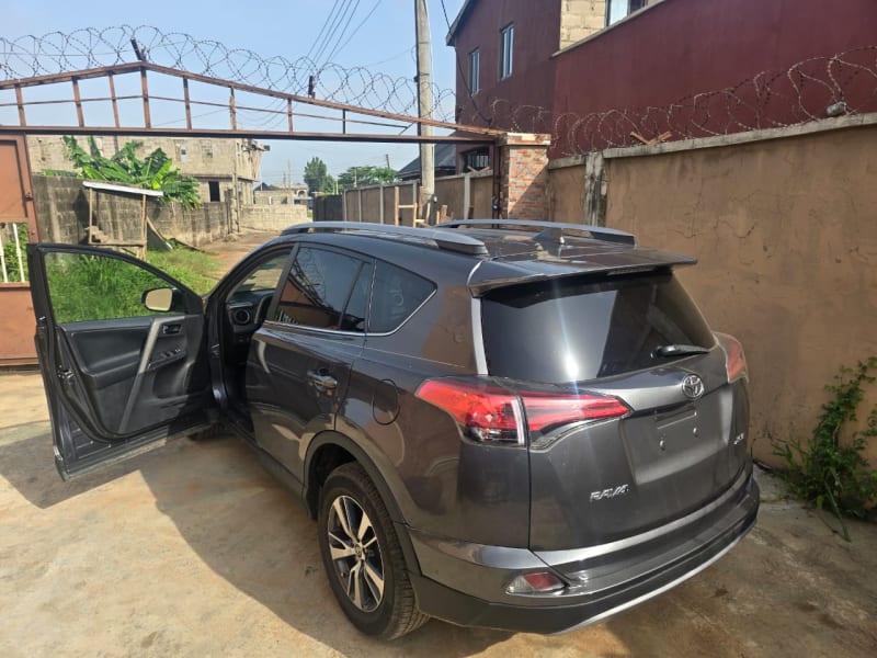 TOYOTA Toyota RAV4 XLE Ikeja