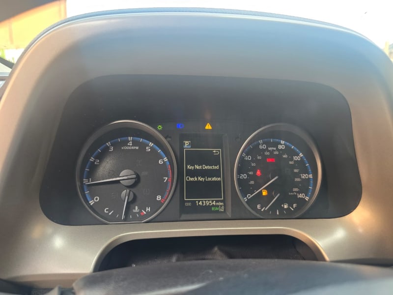 TOYOTA Toyota RAV4 XLE Ikeja