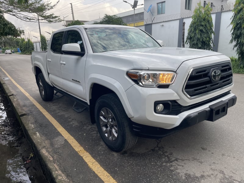 TOYOTA Tacoma SR5 Ikeja