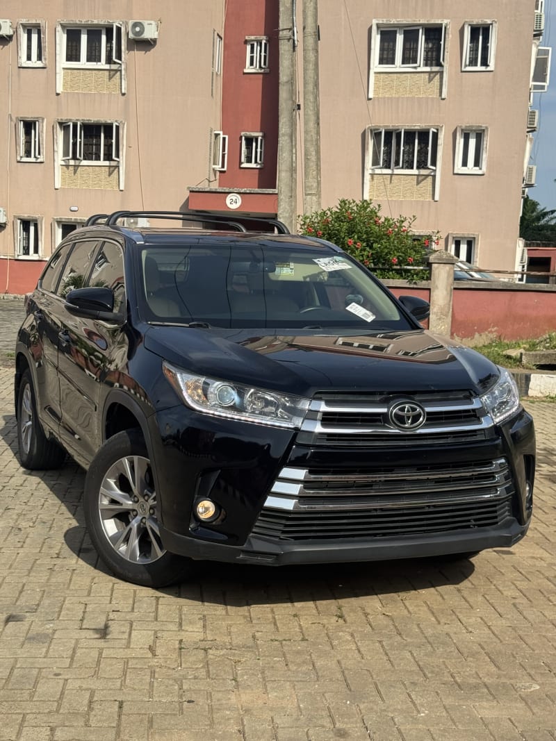 2016 TOYOTA Toyota Highlander 3.5 L V6