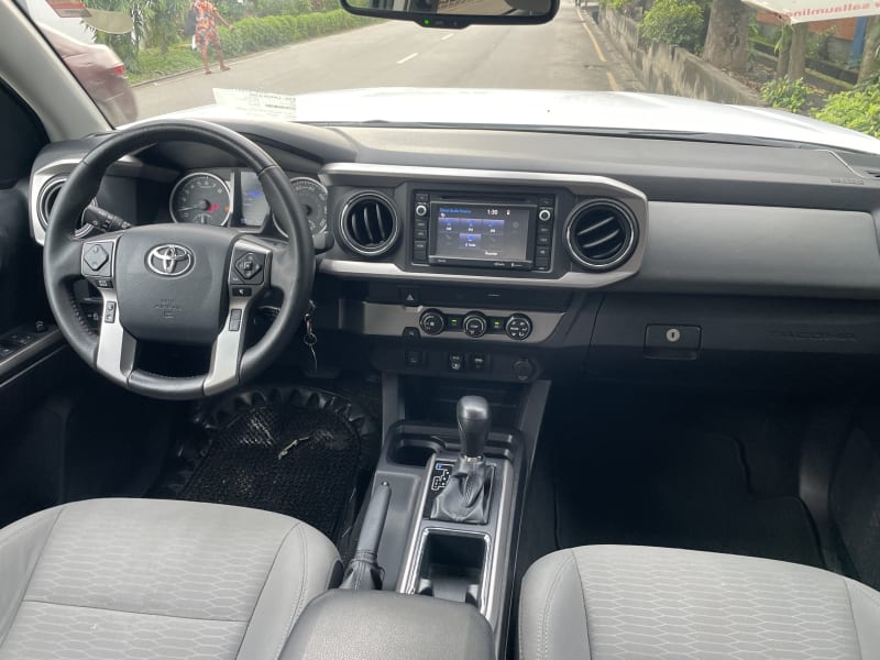 TOYOTA Tacoma SR5 Ikeja