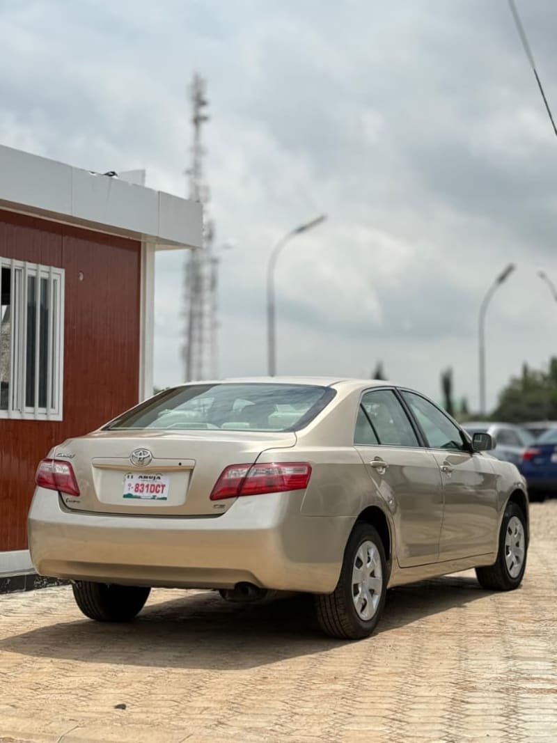 TOYOTA Camry 2.4 L L4 Municipal Area Council