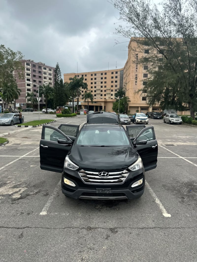 HYUNDAI Santa Fe SE Ikeja