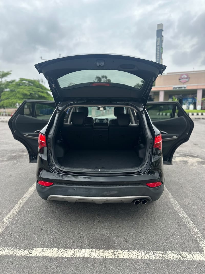 HYUNDAI Santa Fe SE Ikeja