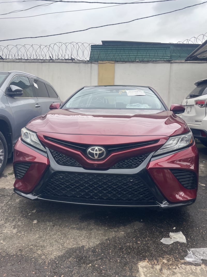 2018 TOYOTA TOYOTA Camry XSE