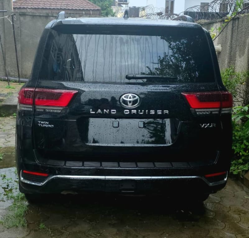 TOYOTA Landcruiser 300 3.5 ZX 4x4 V6 MY25 AT Municipal Area Council