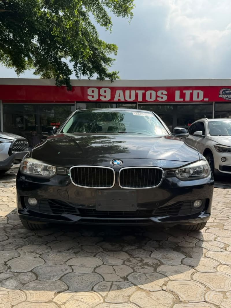 BMW 3 Series 320i Municipal Area Council