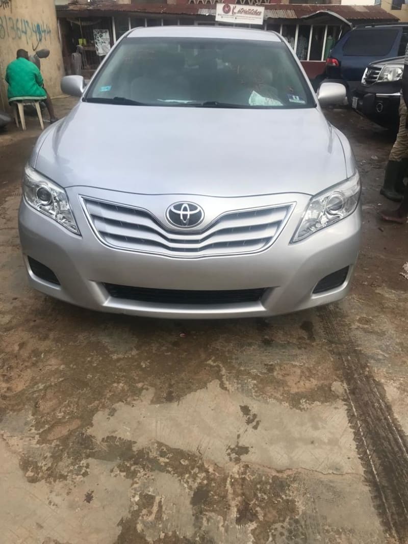 2010 TOYOTA TOYOTA Camry 2.4 L L4
