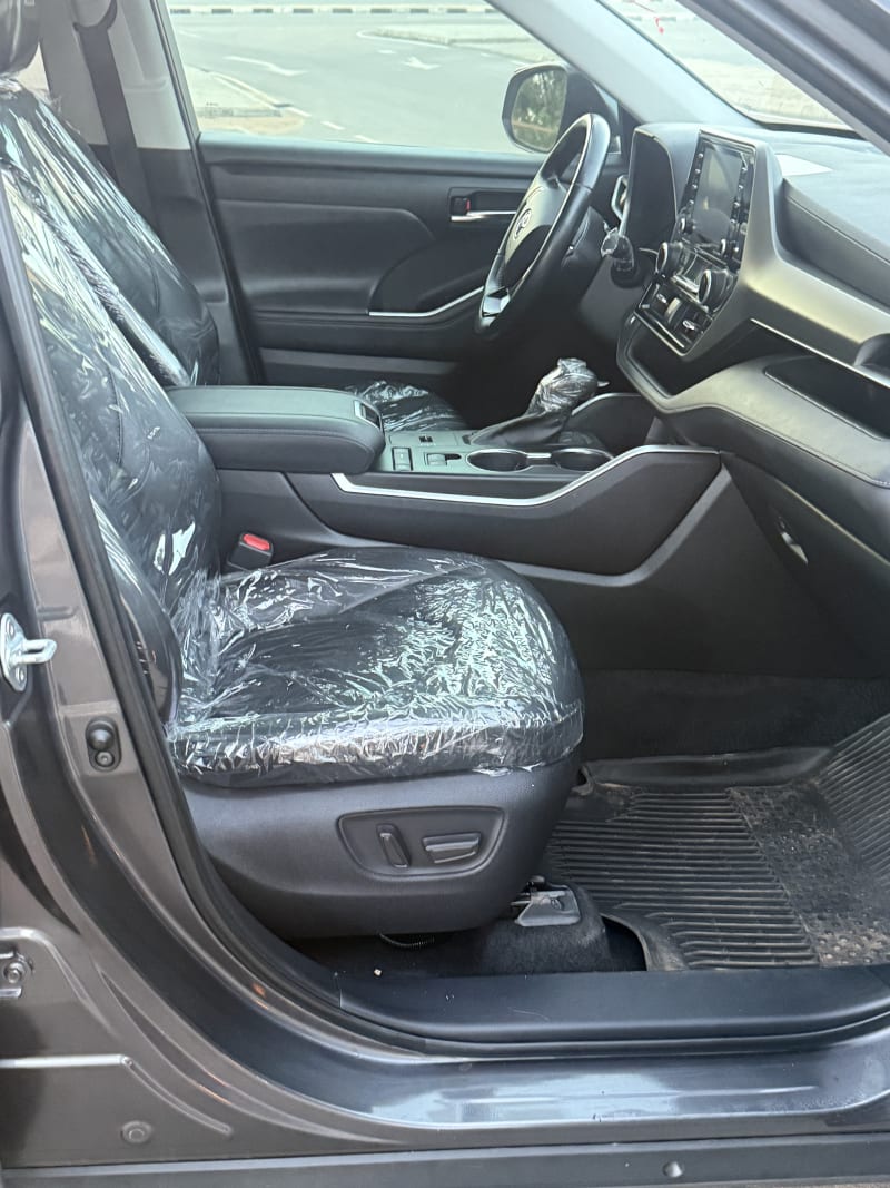 TOYOTA Highlander XLE Municipal Area Council