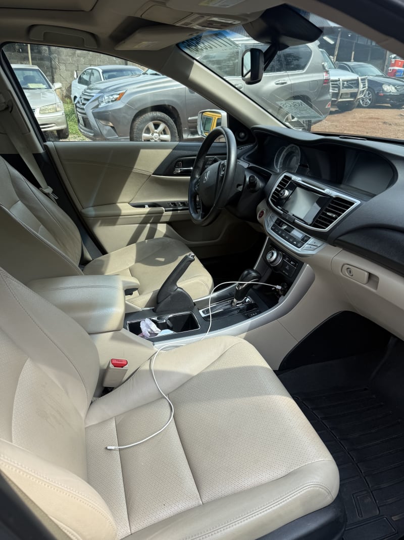 HONDA Accord EX-L Municipal Area Council
