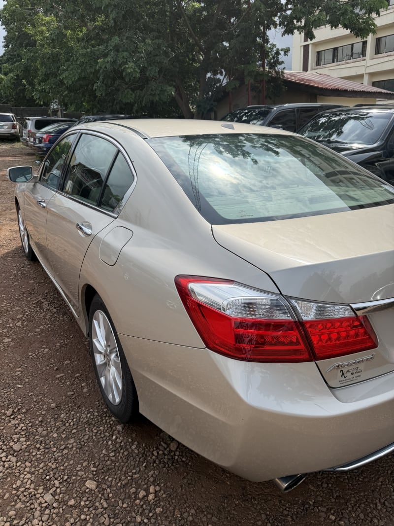 HONDA Accord EX-L Municipal Area Council
