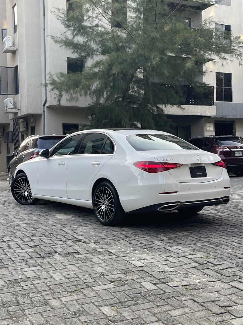 MERCEDES-BENZ C-Class C 300 Eti Osa
