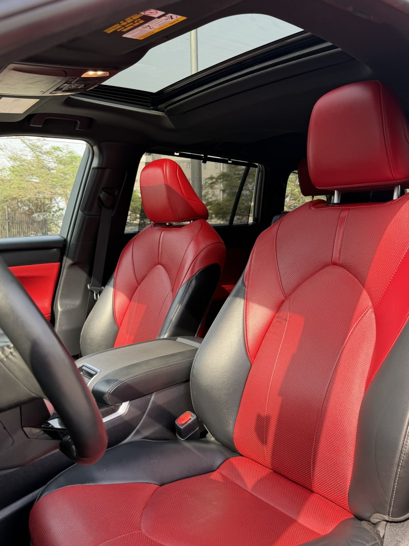 TOYOTA Highlander XSE Eti Osa