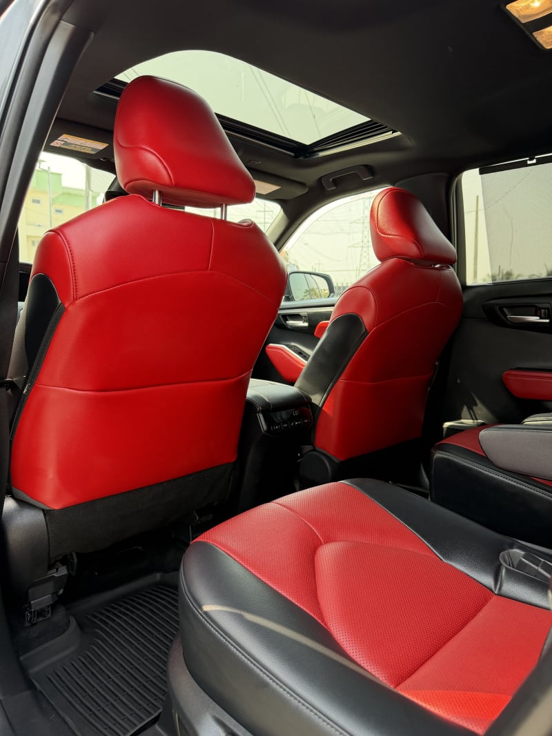TOYOTA Highlander XSE Eti Osa