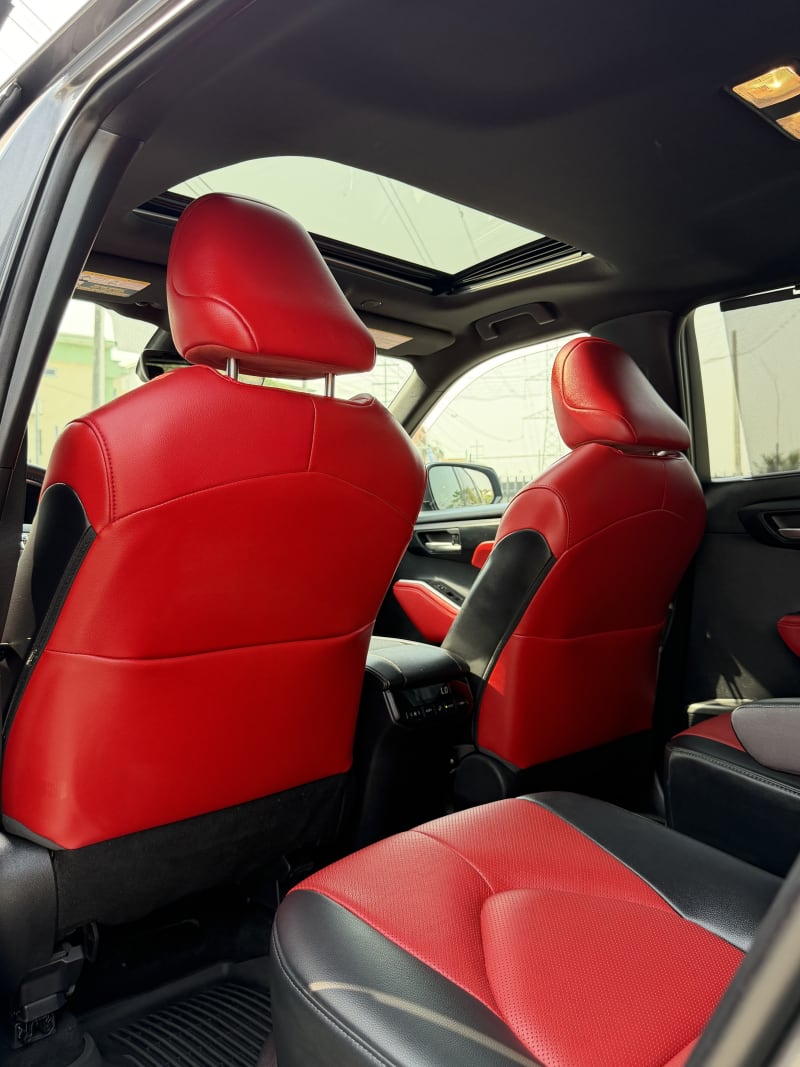 TOYOTA Highlander XSE Eti Osa