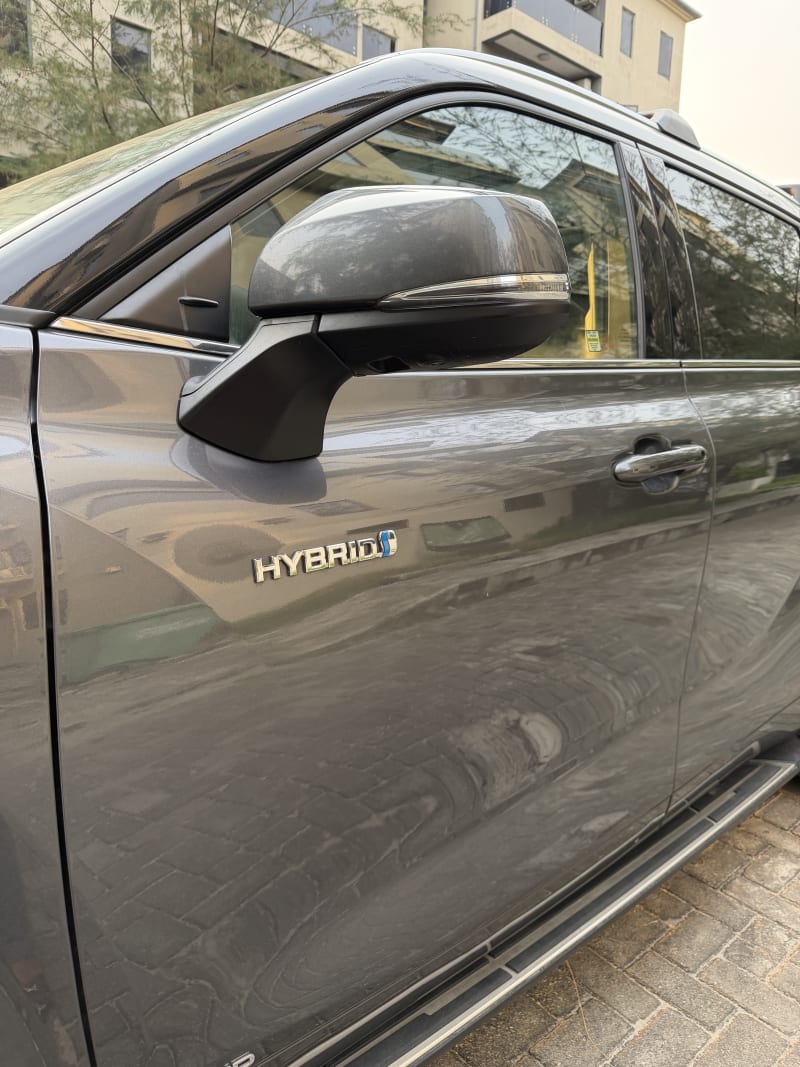 TOYOTA Highlander Hybrid Limited Eti Osa